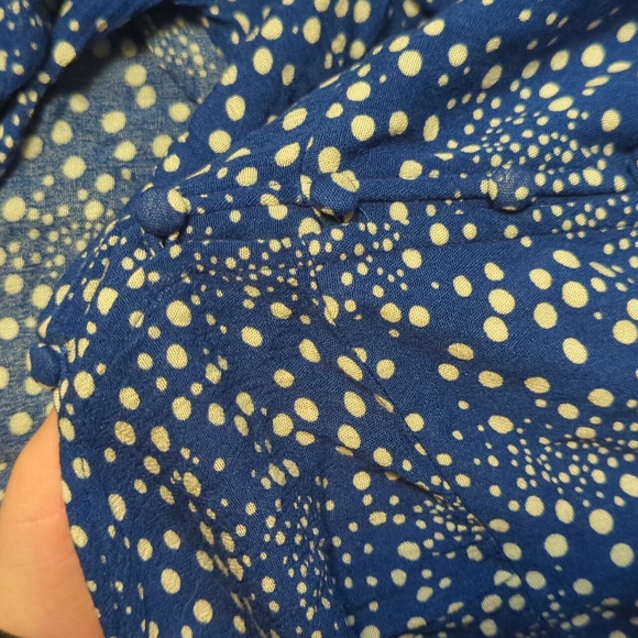 Apricot lightweight blue and white abstract polka dot dress - Picture 4 of 4